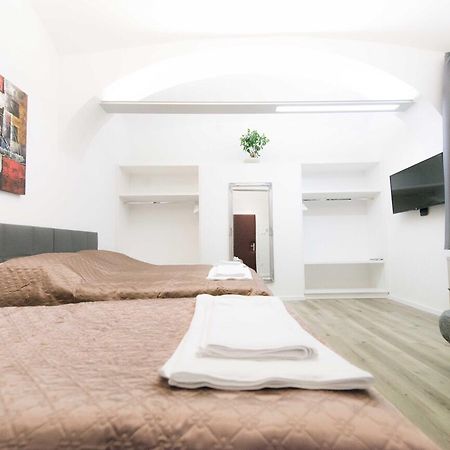 Apartma City & Free Parking Любляна Екстер'єр фото