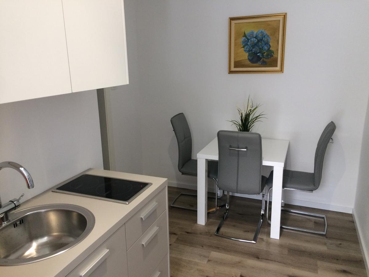 Apartma City & Free Parking Любляна Екстер'єр фото