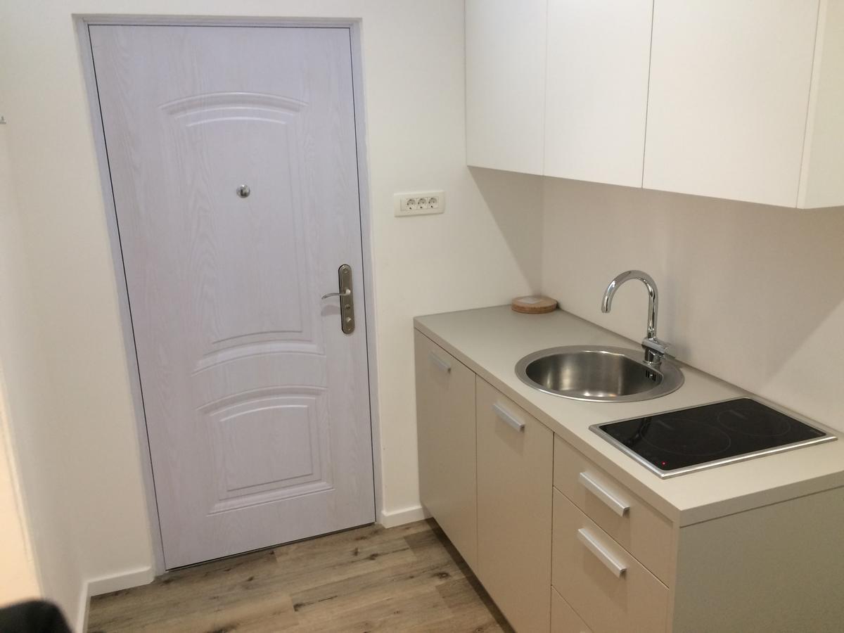 Apartma City & Free Parking Любляна Екстер'єр фото